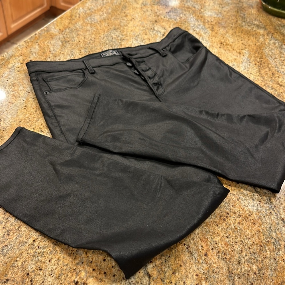 Abercrombie & Fitch Black Coated Jeans 32/14Short High Rise Super Skinny Ankle